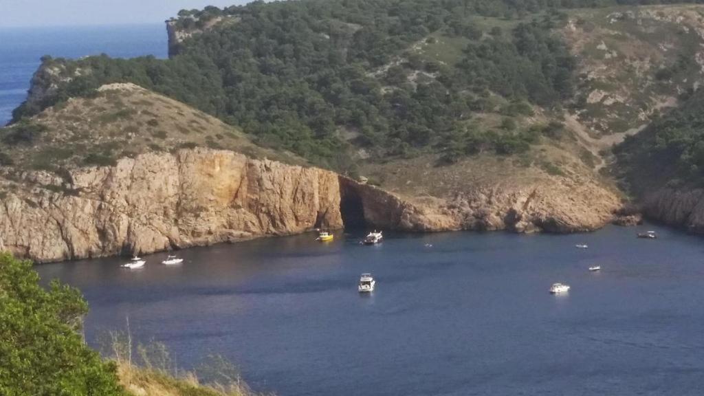 Apartamento Cala Montgo L' Escala Extérieur photo